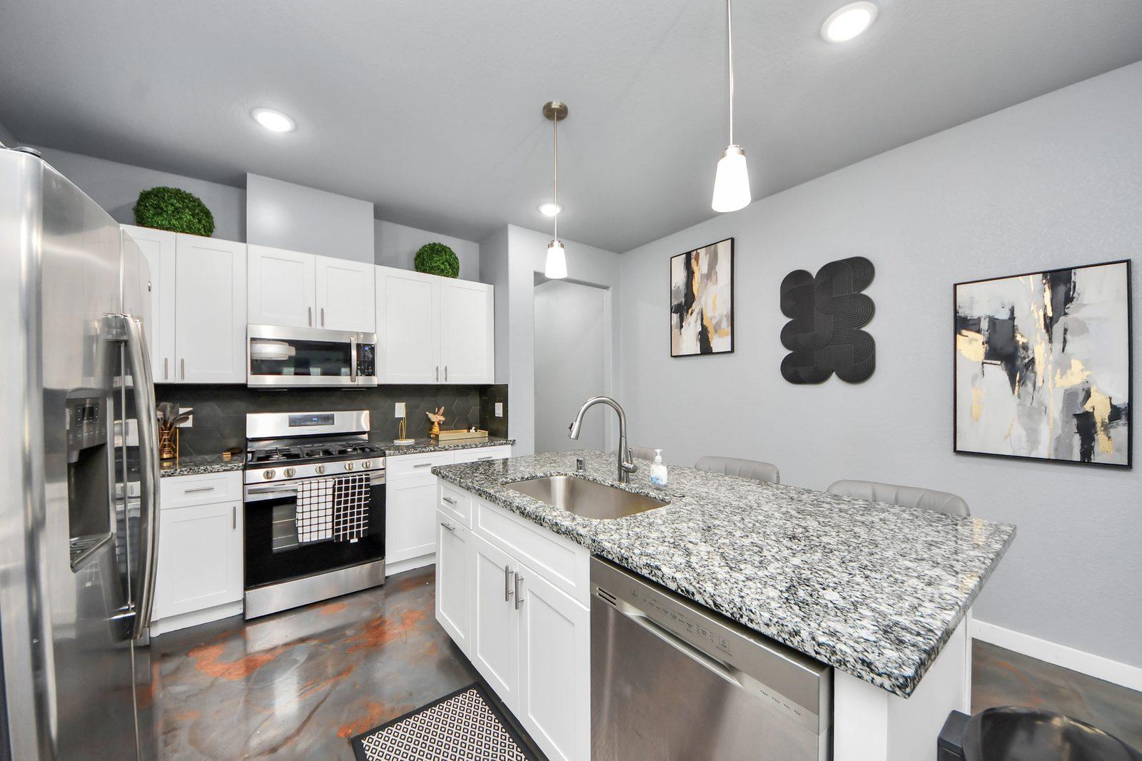 Houston Loft — photo 9