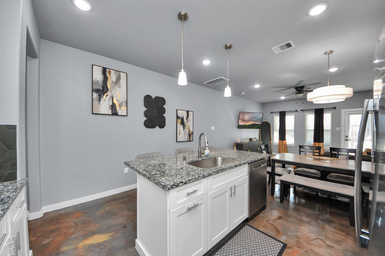Houston Loft — photo 10