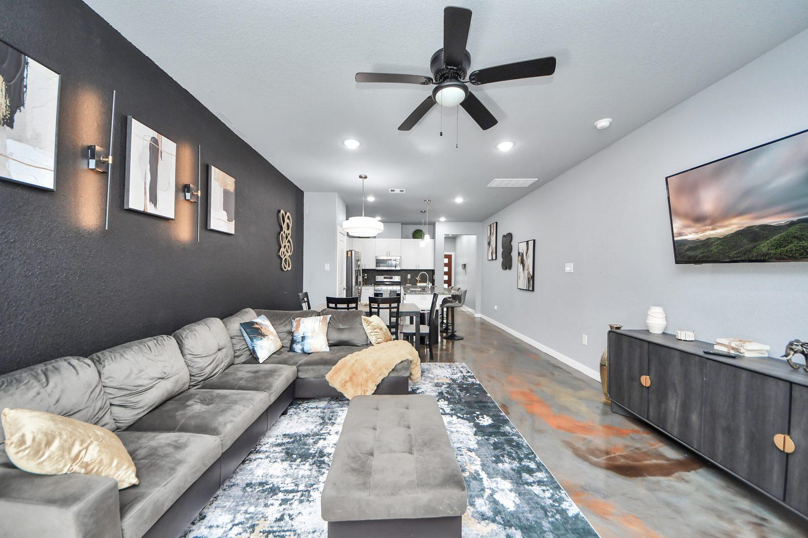 Houston Loft — photo 11